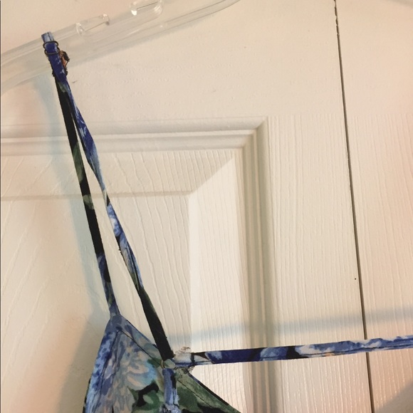 Forever 21 Floral Hawaiian print tank top - Picture 5 of 5